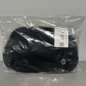 New Lululemon Everywhere Fleece Belt Bag 1L Black/Gold